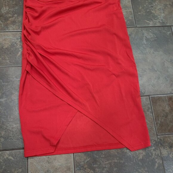 💎2/$18💎 NWT red cocktail party outing dress side zipper, one shoulder - Picture 3 of 5